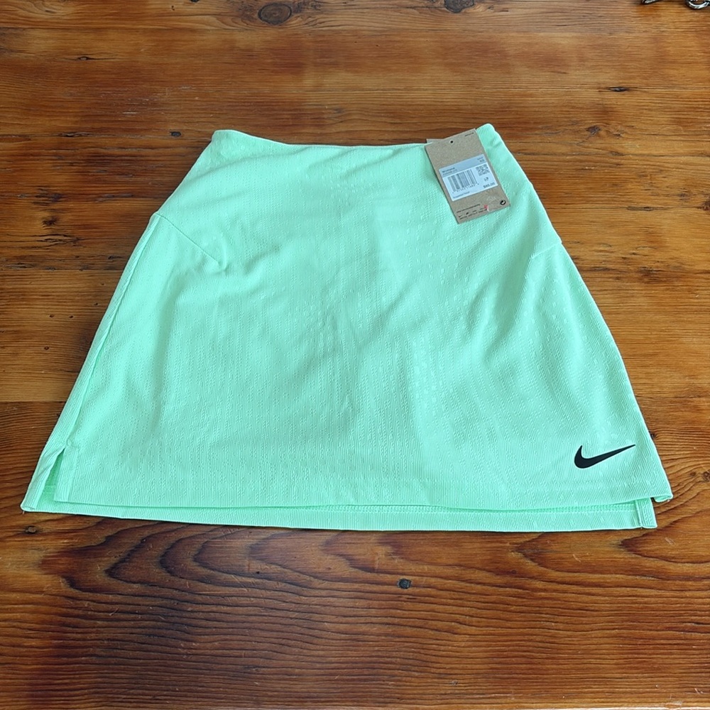 Nike Women's 17" Dri-FIT ADV
Tour High-Waisted Long‎ Golf Skort
XS FD5598-376 XS - Picture 7 of 12